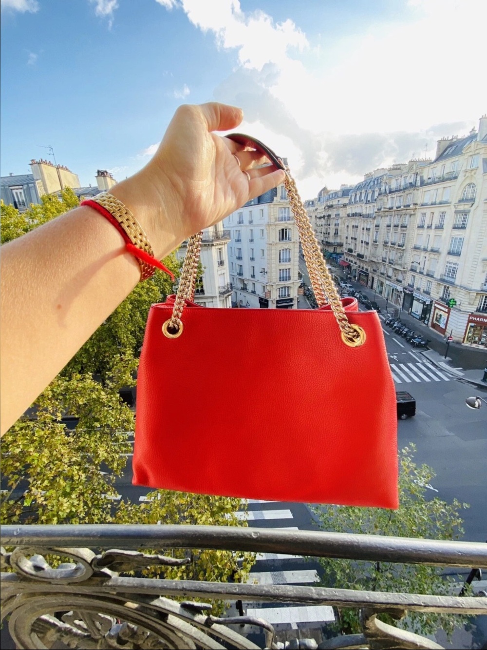 Gucci Red Pebbled Leather Shoulder Bag with Tassel and Chain Straps - Picture 8 of 10